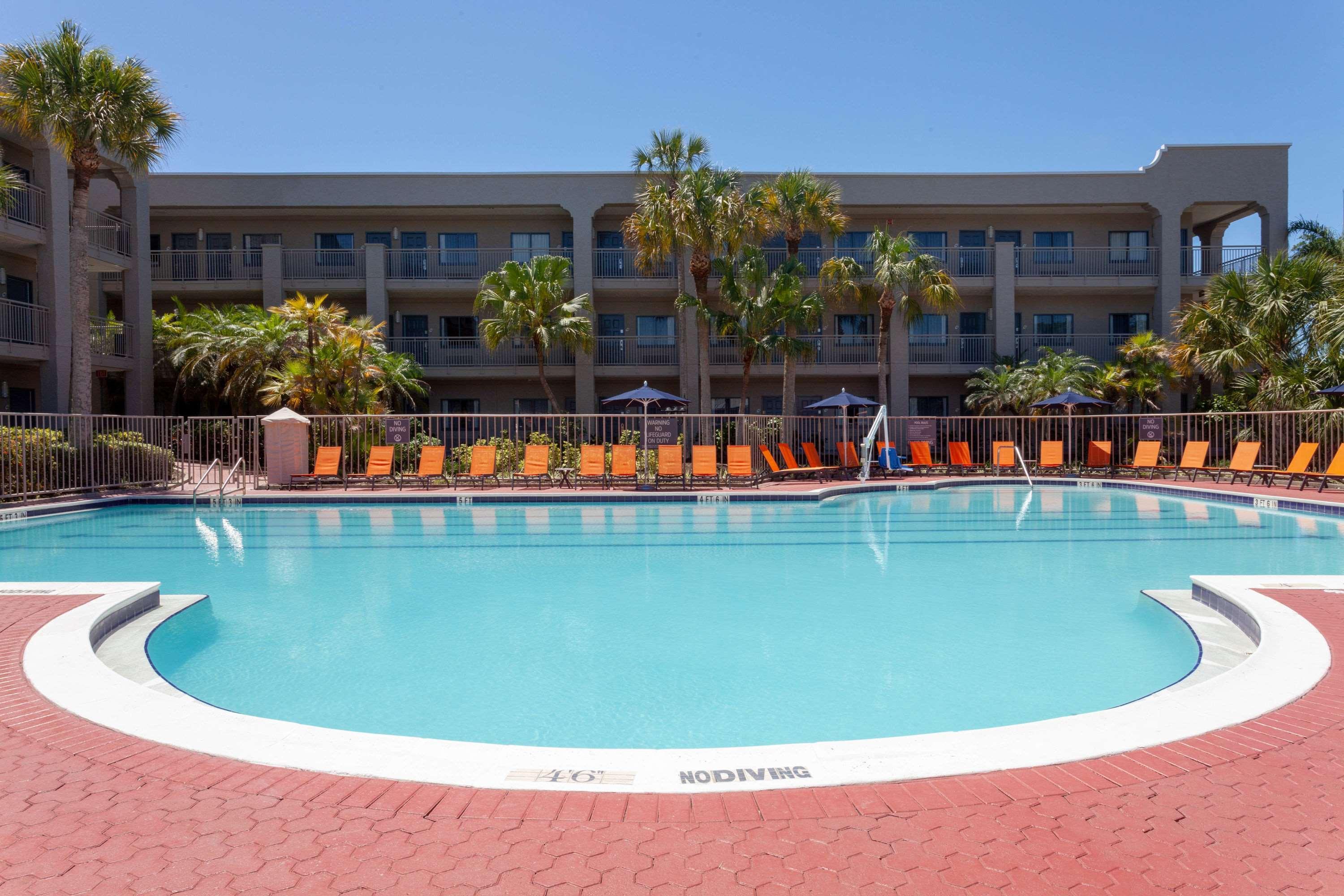 La Quinta By Wyndham Ft. Myers - Sanibel Gateway Hotel Форт Майерс Екстериор снимка