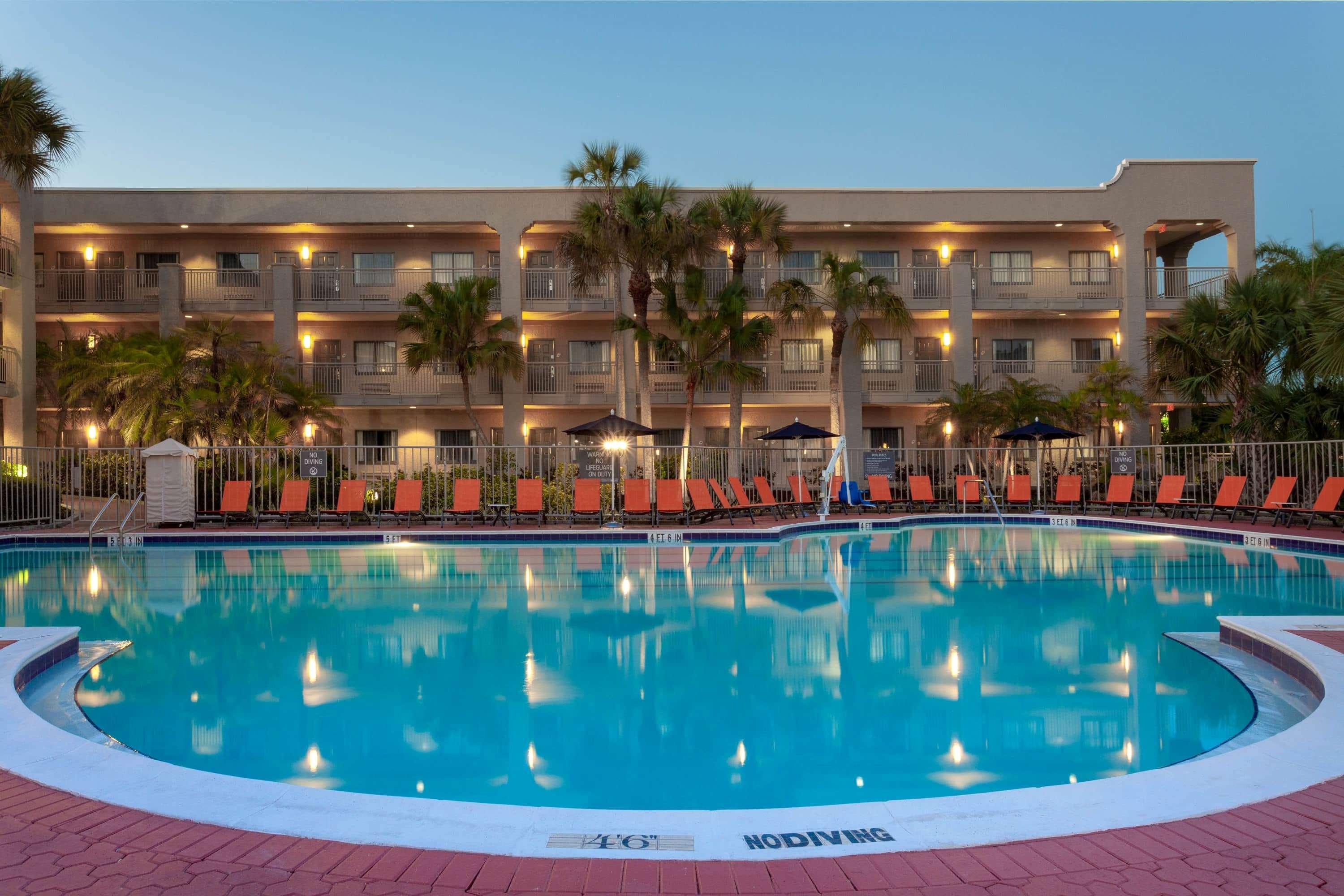 La Quinta By Wyndham Ft. Myers - Sanibel Gateway Hotel Форт Майерс Екстериор снимка