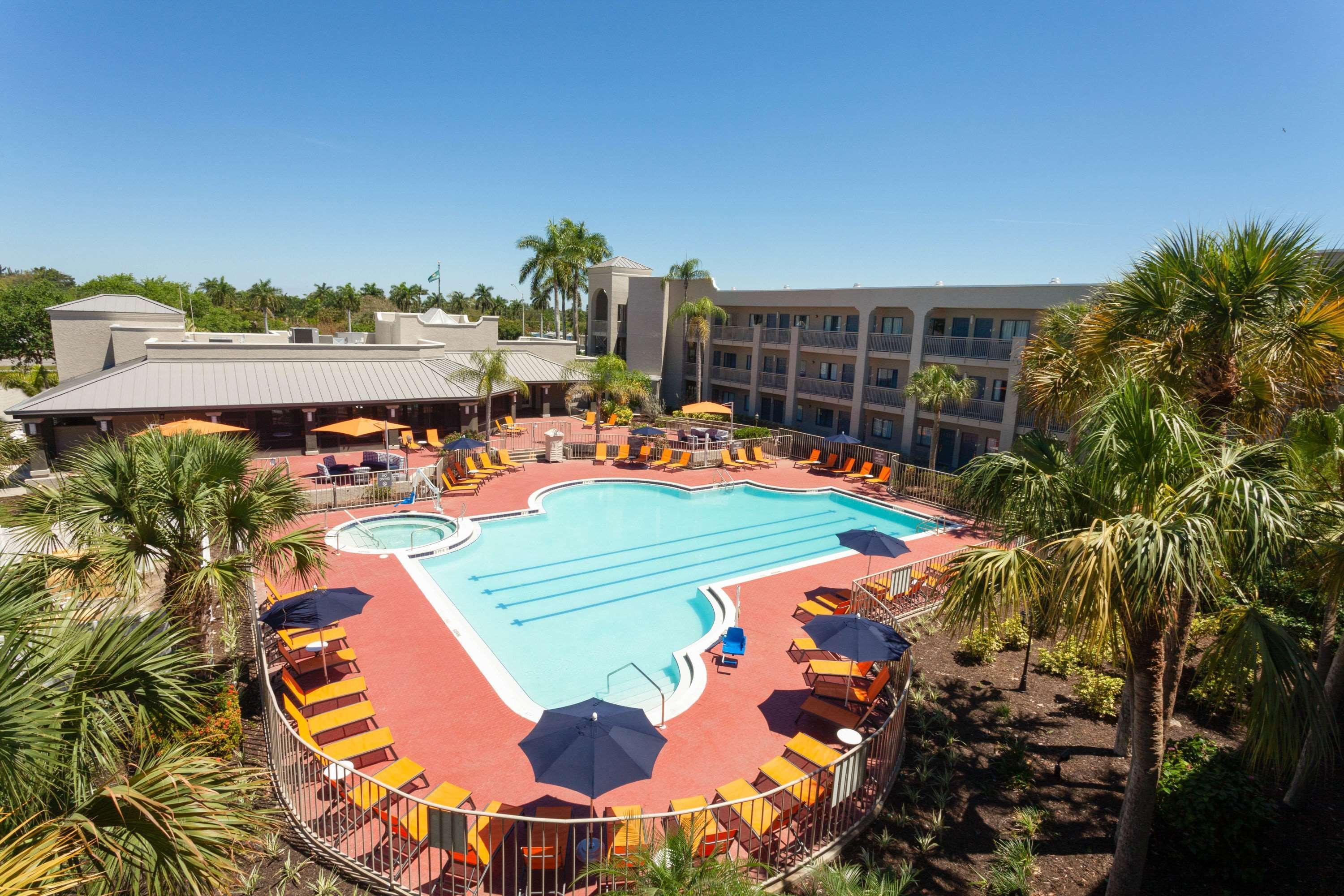 La Quinta By Wyndham Ft. Myers - Sanibel Gateway Hotel Форт Майерс Екстериор снимка