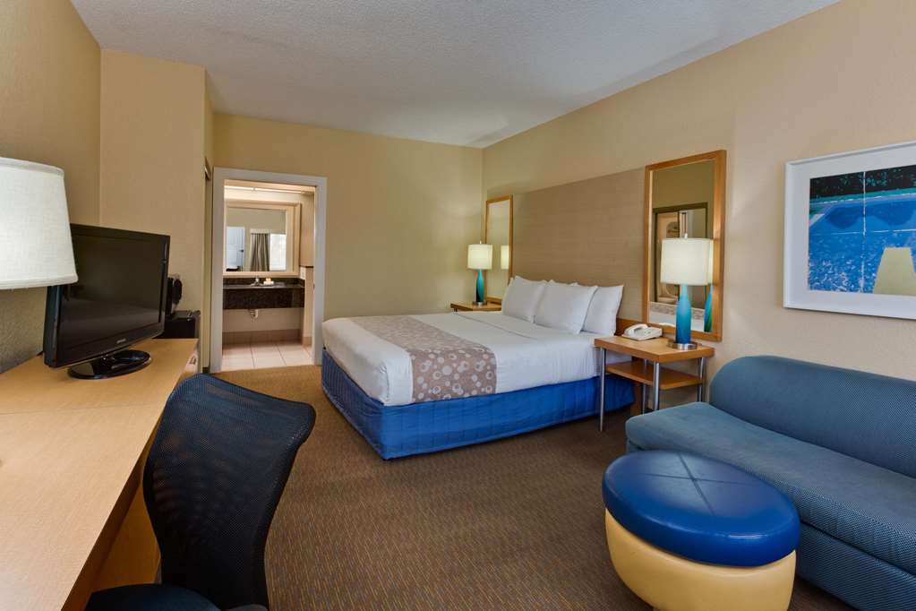 La Quinta By Wyndham Ft. Myers - Sanibel Gateway Hotel Форт Майерс Стая снимка
