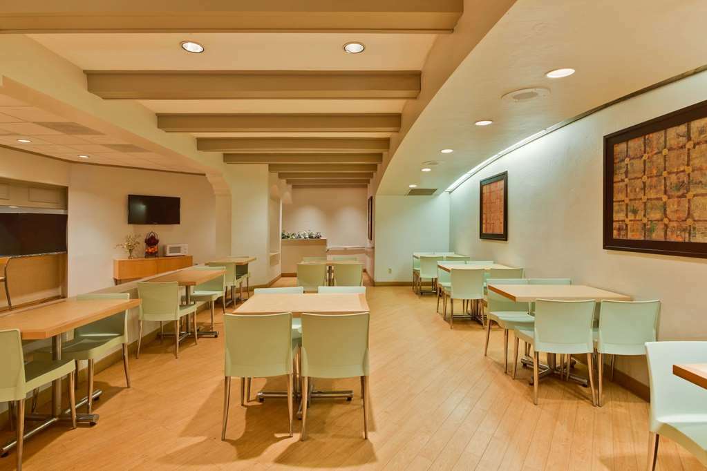 La Quinta By Wyndham Ft. Myers - Sanibel Gateway Hotel Форт Майерс Съоръжения снимка